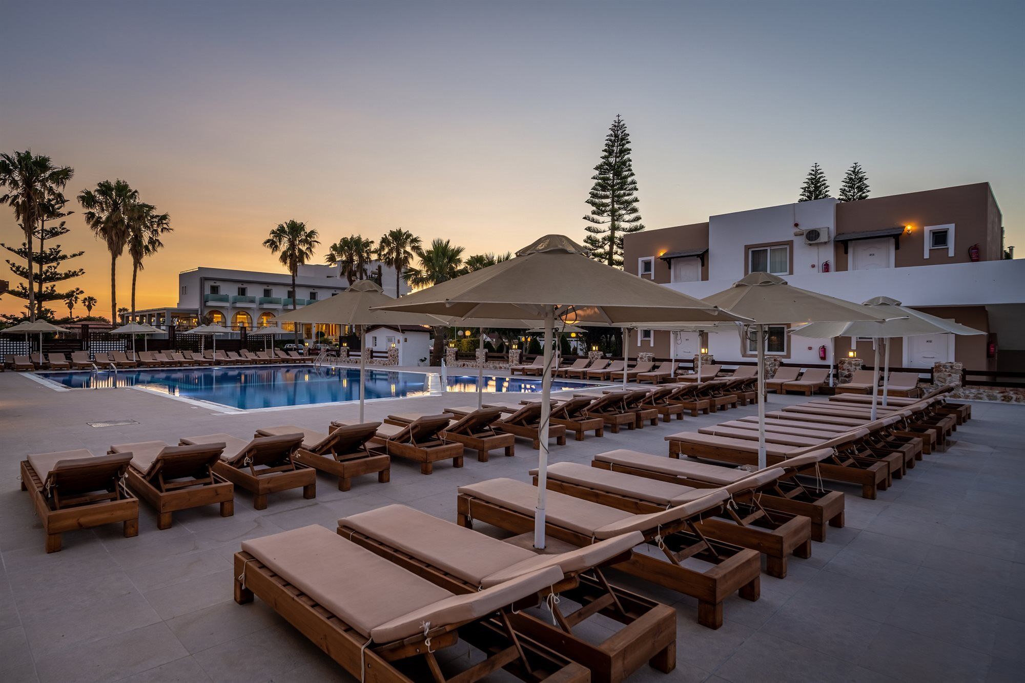 Отель Gaia Village 3*